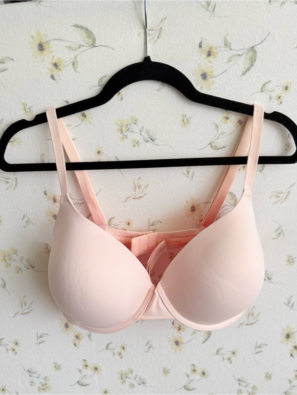 Women’s T-Shirt Bra in Light Pink